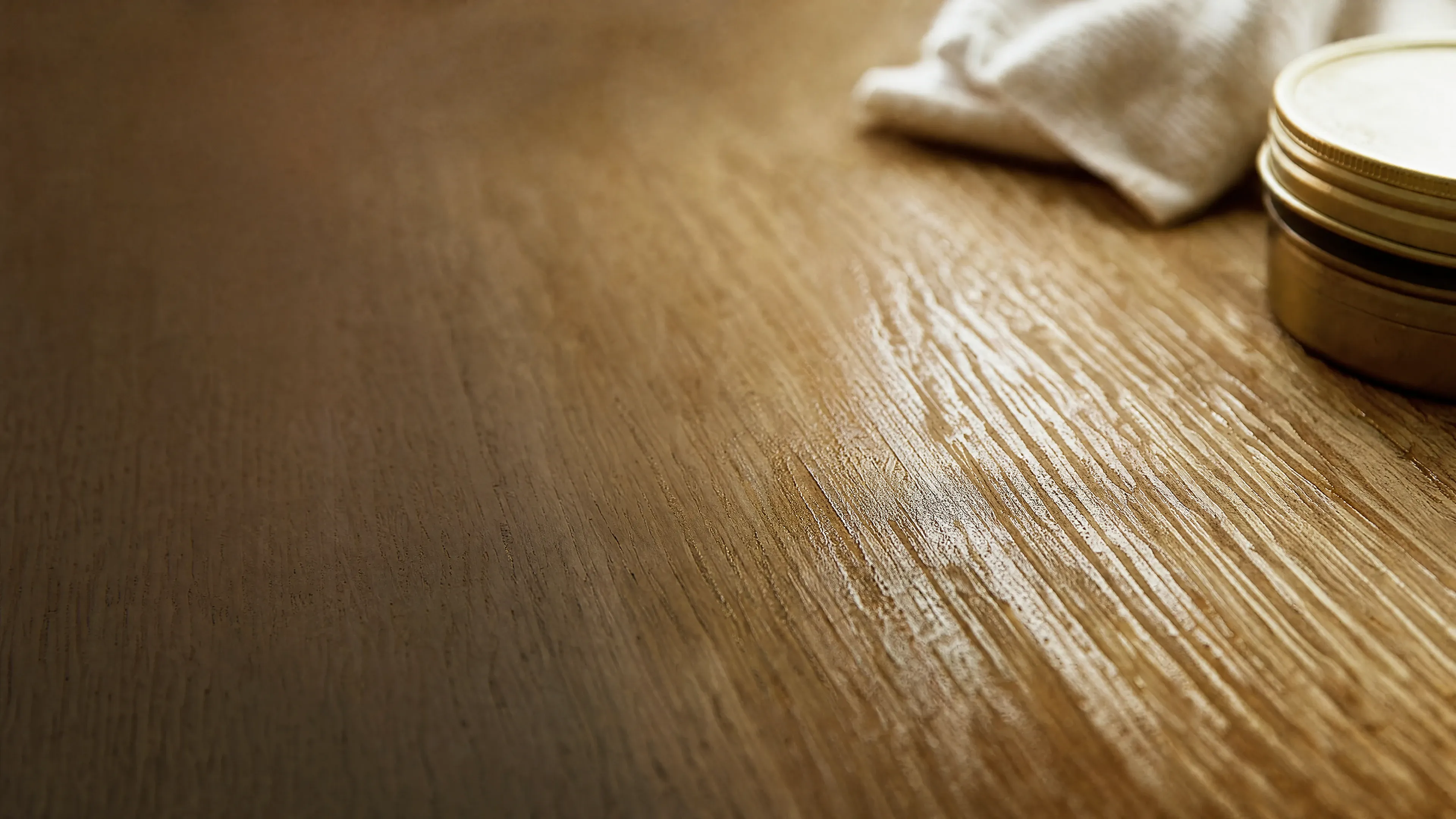Freshly oiled oak grain in close detail.
